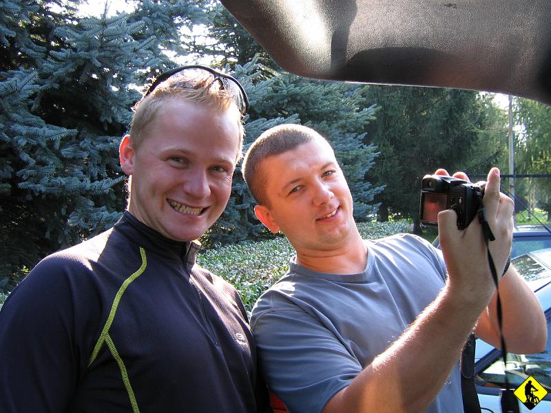 1.jpg - 09.09.09r. Magiczna data? Może. Ważne było to, że było nas trzech + rewelacyjnie zapowiadająca się pogoda. Nie przeszkadzało nam nawet to, że zaparkowaliśmy tuż przy kostnicy w Gorlicach.