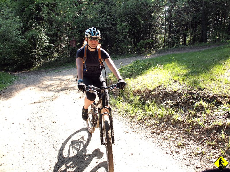 10.jpg - A może Pasmo Barnasiówki to kopia Pasma Babicy… Ciężko się zdecydować, tak samo ciężko polecić konkretny kierunek przejazdu. Najlepiej pojechać raz tak, raz tak :)