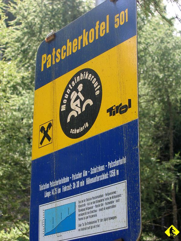 IMG_3763.jpg - Jako, że w Austrii Ordnung musi być to na początku szlaku stoi znak z numerem, stopniem trudności i nawet profilem przyszłych kilometrów trasy!