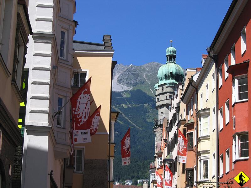 IMG_4060.JPG - ... miasta, które żegna nas równie pięknym słońcem co pierwszego dnia. Z ogromnym niedosytem wracamy do Polski.... PoZdRo