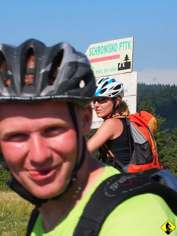 10.jpg - Ze szczytu kolejki wracamy już do Krynicy tylko jednym kolorem – niebieskim. Częściowo pokrywa się on ze szlakiem, którym jechaliśmy w przeciwną stronę.