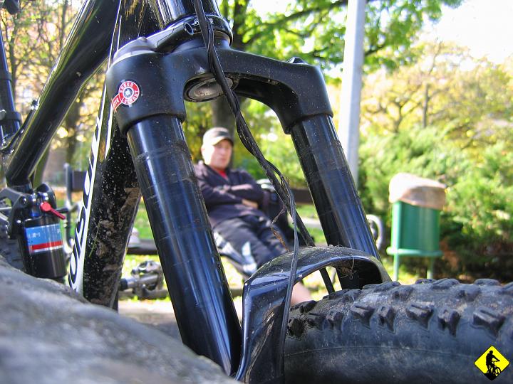 IMG_3078.jpg - Aż do Krzeszowic odłożyłem przerwę śniadaniową i...