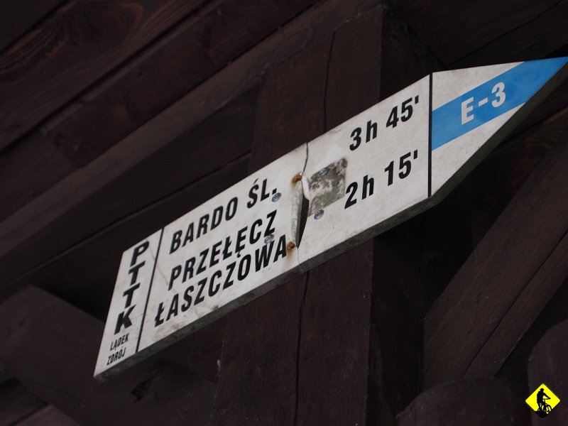 P8216814.JPG - Powstały tarcia :) Ja przyznam się, że tym co najgłośniej krzyczeli i jechali najbardziej po prawej, najmniej się usuwałem :) No tak wyszło… :)