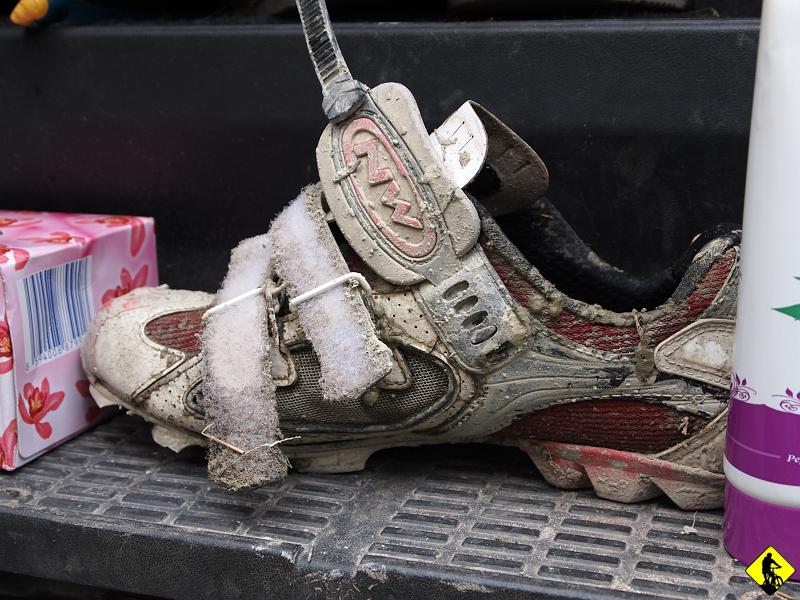 17.JPG - Dodatkowo było słonecznie i wreszcie można się było cieszyć z jazdy. 3 miejsce na etapie. Zostało trochę czasu, więc wybraliśmy się na eksplorację Zdrojowych terenów. W sumie to skończyło się na szwędaniu bez celu. To też dobrze. Przecież są wakacje :)