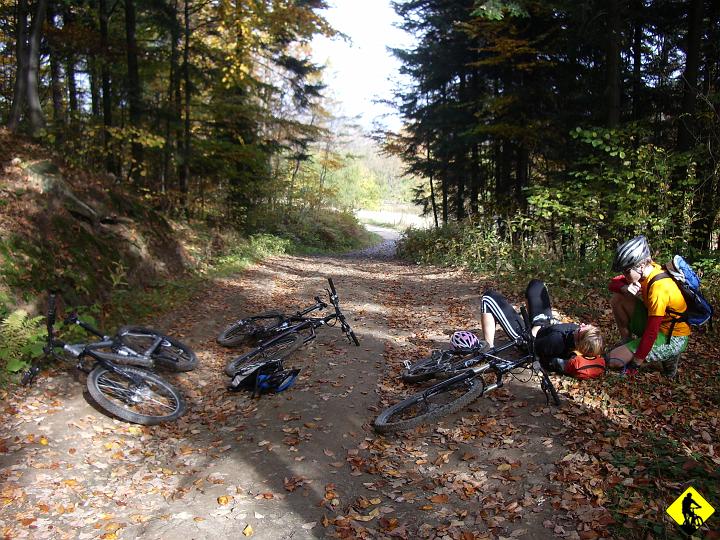 IMGP3873.JPG - Aga mocno kręciła i ciężko było jej dotrzymać koła :P Jednak w porę rzuciłem czar i jej wydolność oddechowa spadła o połowę :) Dobrze, że miałem na uczelni zajęcia z czarnej magii :)