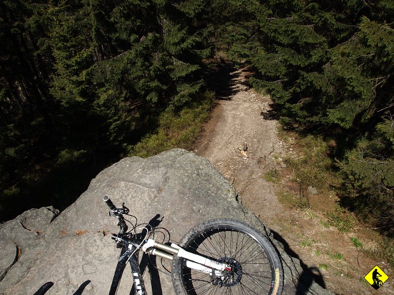 10.JPG - Malinowska skała daje dużo możliwości do zrobienia sobie pamiątkowego foto.