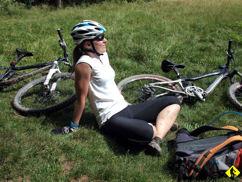 10.jpg - Tak czy inaczej w końcu wypadamy na Przełęcz Przysłop, gdzie obieramy kierunek na Bacówkę na Rycerzowej. Zmęczenie powoli daje o sobie znać.