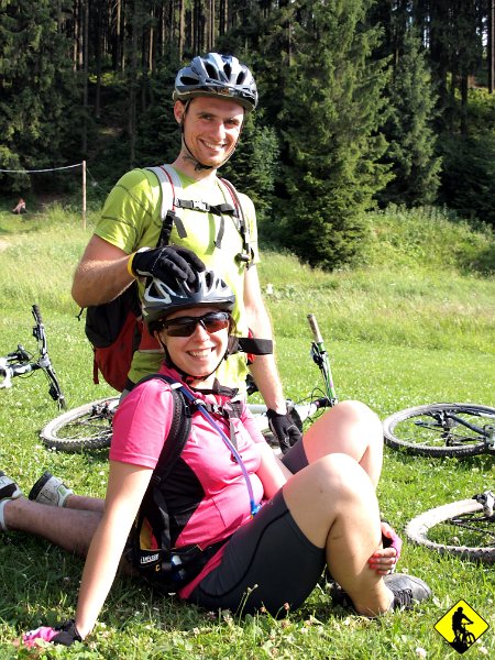 21.jpg - „Jak nie będziesz tyle imprezować, to też tak będziesz jeździć za trzy sezony”