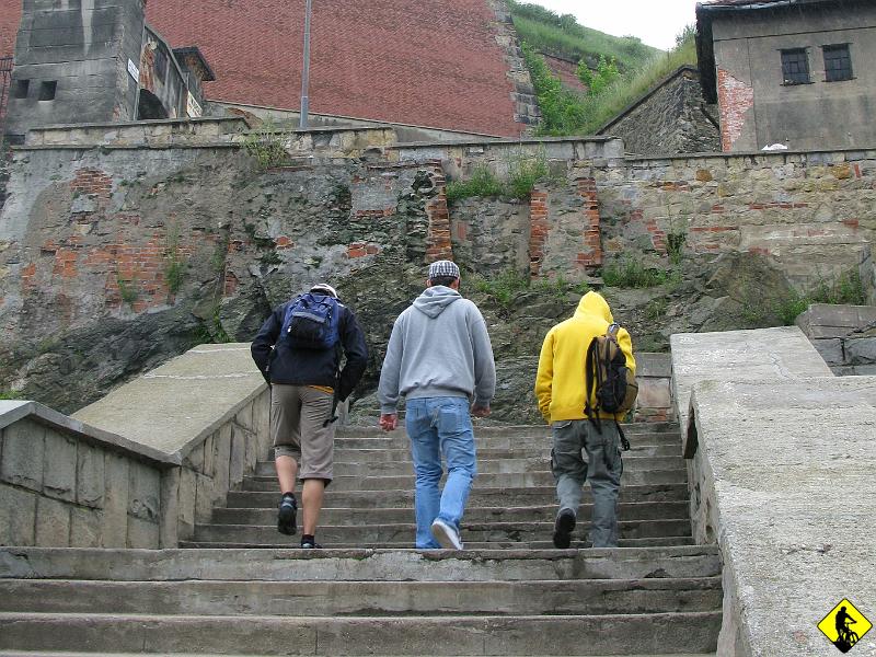 IMG_2459.jpg - Dzień 2gi wita nas wyczarowanym intensywnymi opadami. BB dałby sobie rękę uciąć, że widział jak BG po pierwszym dniu leżał krzyżem w nocy przez 5h i modlił do Boga się o taki obrót sprawy.