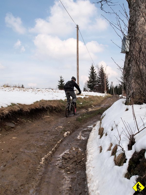9.jpg - W sumie wypad uratował zjazd do auta w Rzykach i Chatka, gdyż właściwie to ciężko byłoby to nazwać trasą :)