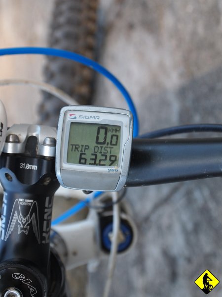 11.jpg - Tak oto trasa została zaznaczona jako „do zrobienia” i wrzucona na tablicę korkową :) Tak jak i Laskowiec, tak i ona zostanie zdobyta :) Pomimo, że zjechaliśmy wcześniej to i tak wyszło ponad 60km, więc całkiem ciekawy dystans. Należy jednak dodać, że było w tym trochę asfaltu jak choćby sam dojazd do Wierchomli. Ble ble ble a tu czas kończyć. PoZdRo.