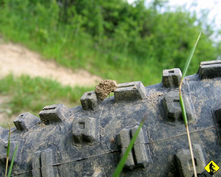 IMG_1079a.jpg - Przed szczytem siadamy na przerwe